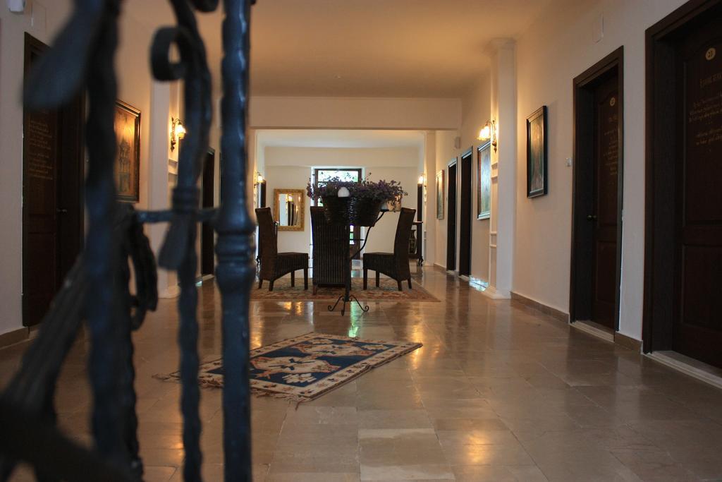 Ege Hotel Бозджаада Екстериор снимка